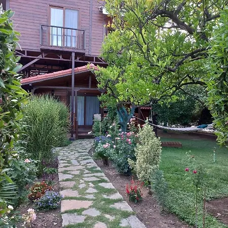 Bahçe Villa *